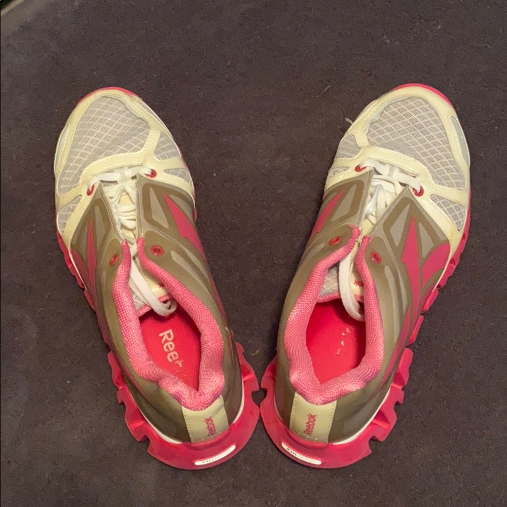 Women’s Reebok Zig Tech Sneakers